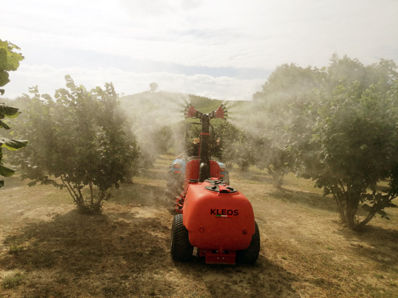 MG 600 C Spraying Hazelnuts 1